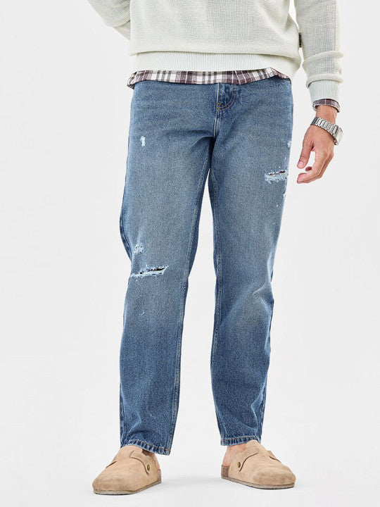 Men Relaxed Fit Mid-Rise Low Distress Light Fade Jeans