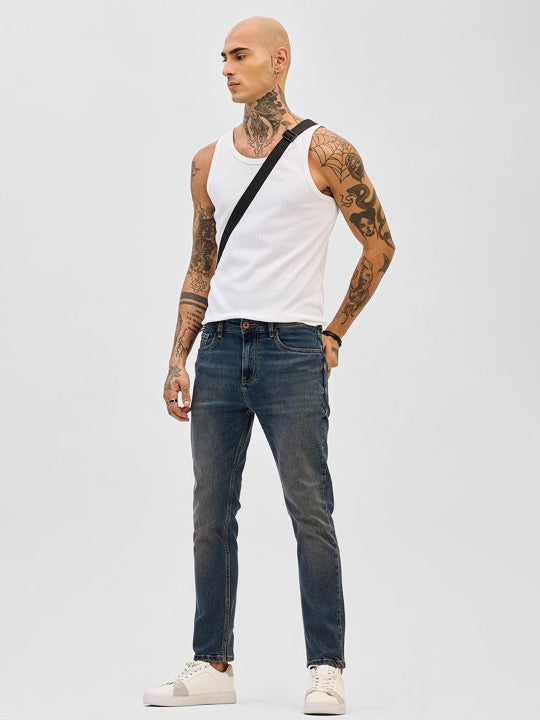 Men Smart Slim Fit Light Fade Stretchable Jeans