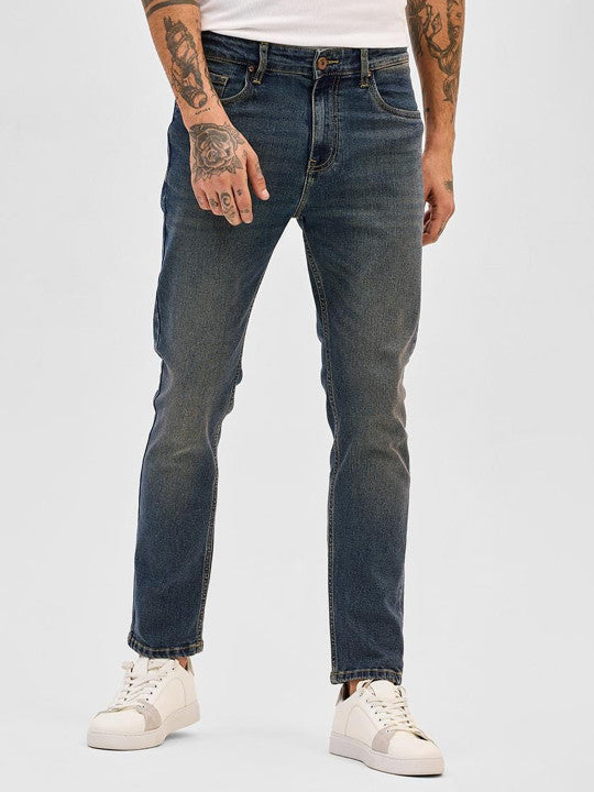 Men Smart Slim Fit Light Fade Stretchable Jeans